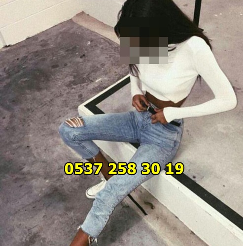 Şişli Fit Esmer Escort Dalım