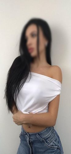 Esmer Escort Tuğçe
